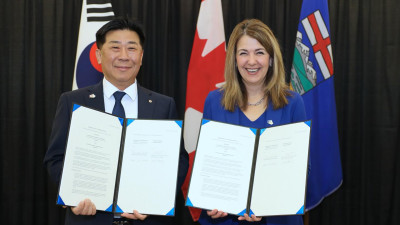 앨버타 주정부, 한국 한화그룹과 전략적 파트너십 체결